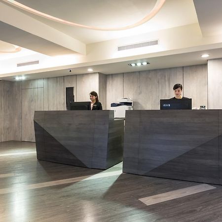 Tomorrow Hotel Taipei Exterior photo