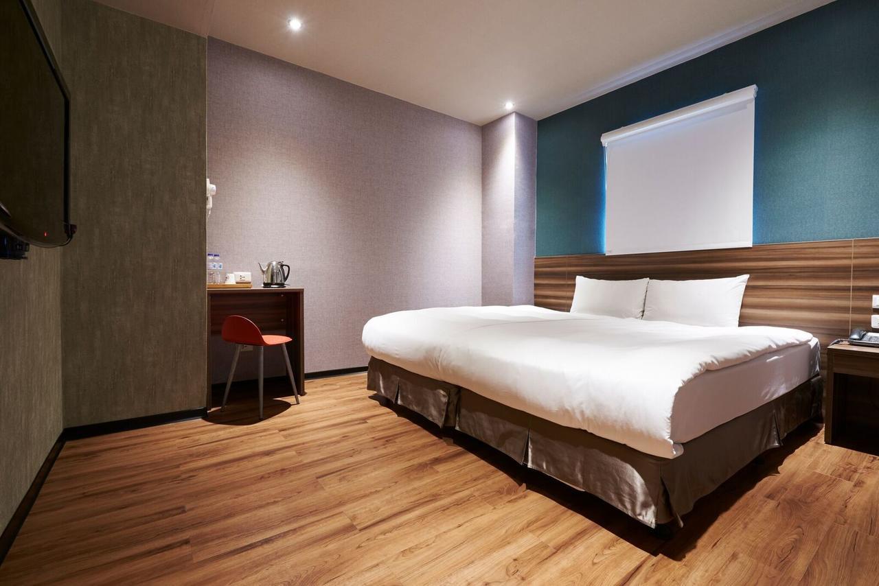 Tomorrow Hotel Taipei Exterior photo