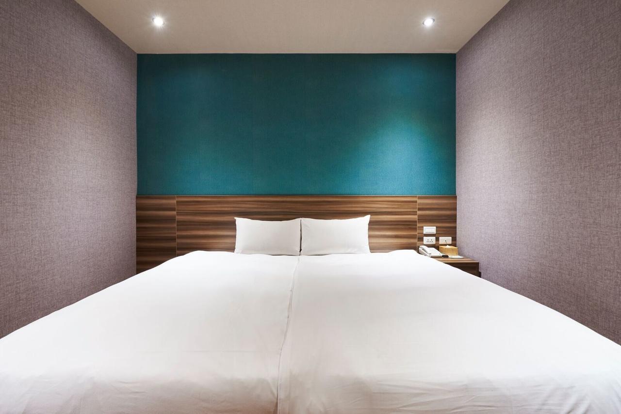 Tomorrow Hotel Taipei Exterior photo