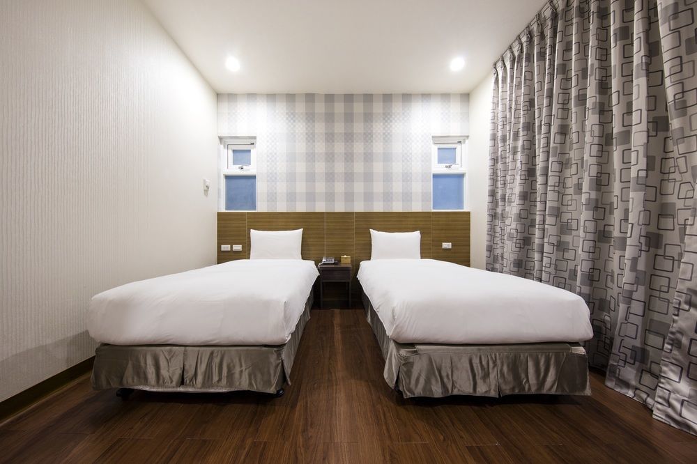 Tomorrow Hotel Taipei Exterior photo